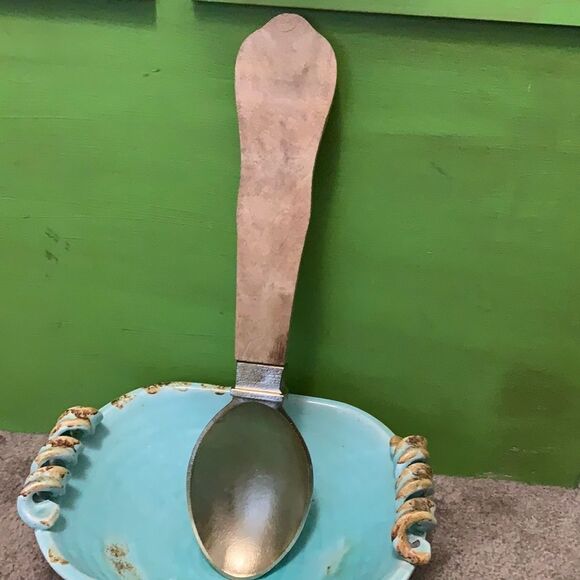 Wooden hanging spoon with gold spoon - Picture 1 of 6